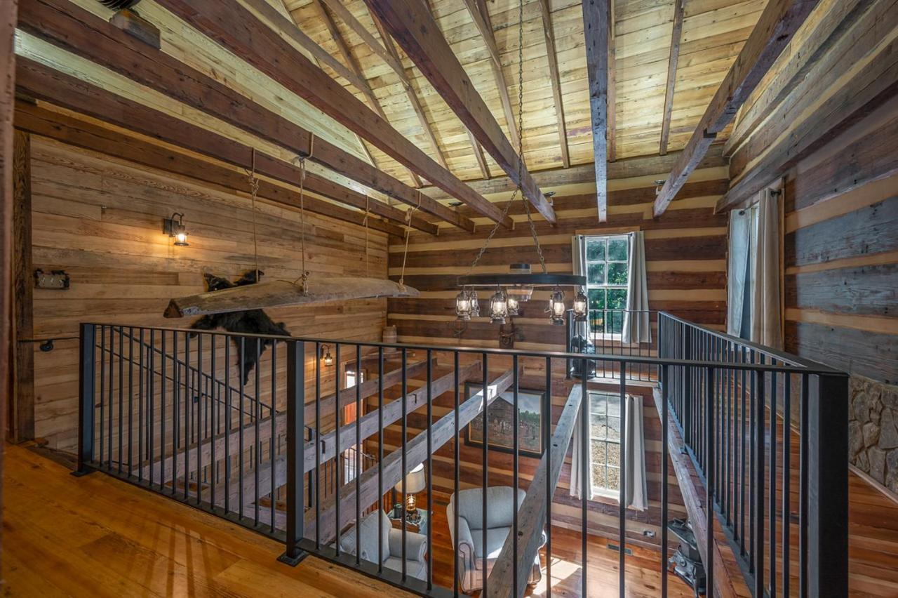 Russell'S Fort At White Oak Point: Historical Cabin On Lake Lure, Luxury, Direct Lake Access! Villa Dış mekan fotoğraf