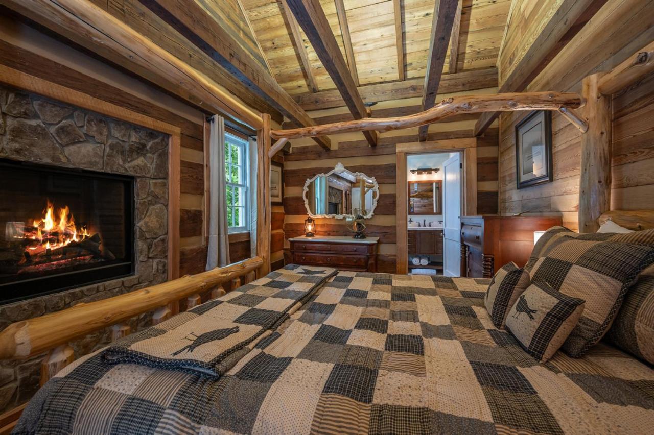 Russell'S Fort At White Oak Point: Historical Cabin On Lake Lure, Luxury, Direct Lake Access! Villa Dış mekan fotoğraf