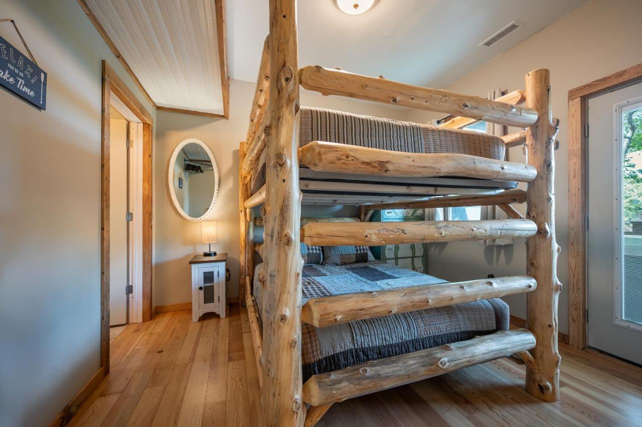 Russell'S Fort At White Oak Point: Historical Cabin On Lake Lure, Luxury, Direct Lake Access! Villa Dış mekan fotoğraf