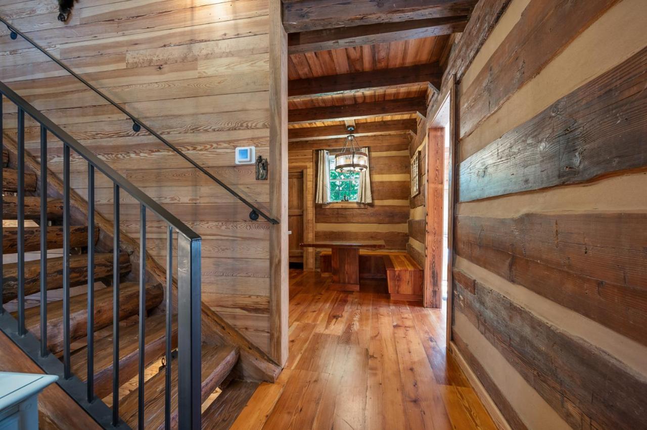 Russell'S Fort At White Oak Point: Historical Cabin On Lake Lure, Luxury, Direct Lake Access! Villa Dış mekan fotoğraf