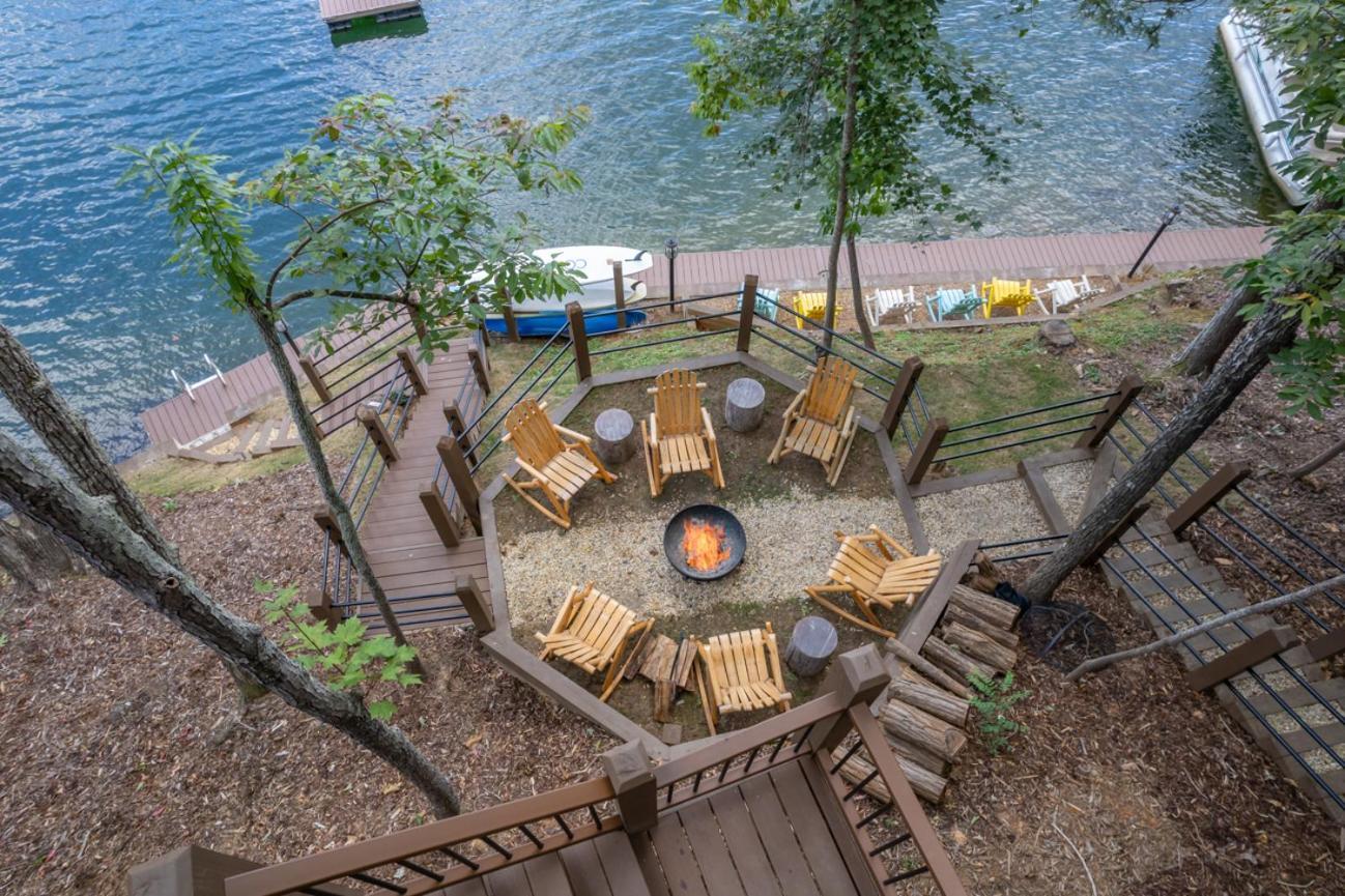 Russell'S Fort At White Oak Point: Historical Cabin On Lake Lure, Luxury, Direct Lake Access! Villa Dış mekan fotoğraf